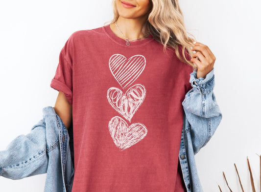 Comfort Colors Heart Design T-shirt, Vintage Soft Tee, Chalk-Like Graphic Shirt